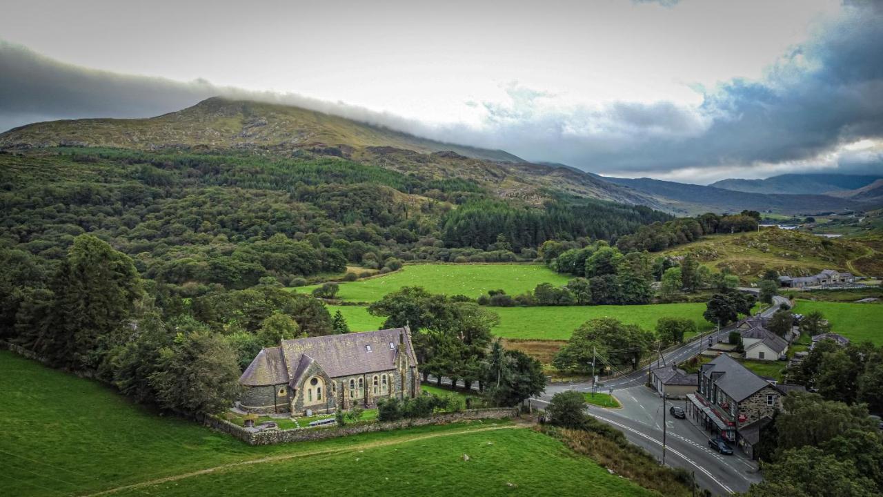 Mountain Church Capel Curig Esterno foto